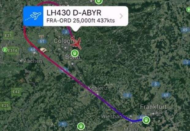 Самолет Lufthansa возвращается в аэропорт вылета после ЧП на борту