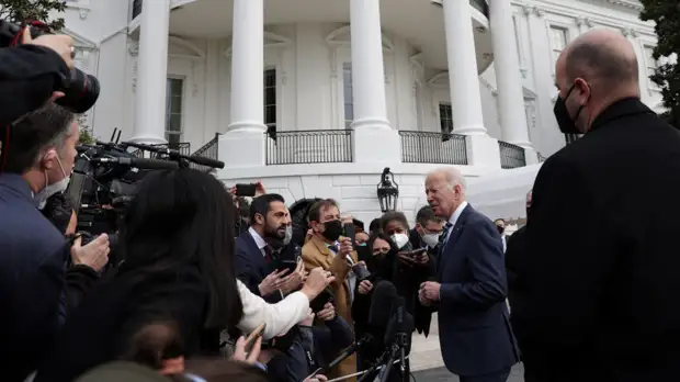 Байден заявил, что Киев пытаются спровоцировать в Донбассе