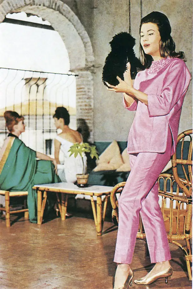 История пижамы. Ирен Голицына пижама. Пижама палаццо Galitzine. Пижама палаццо Голицына.