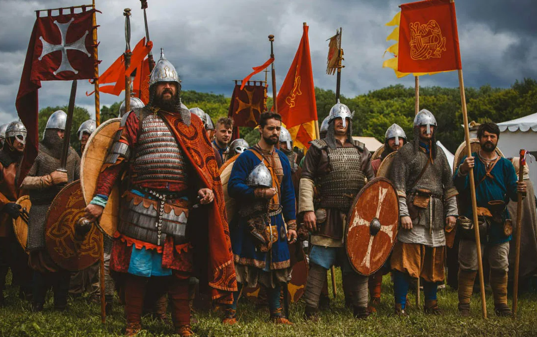 Предательство Иберийского царя в 1594 году, не пришедшего на помощь воеводе Хворостину.