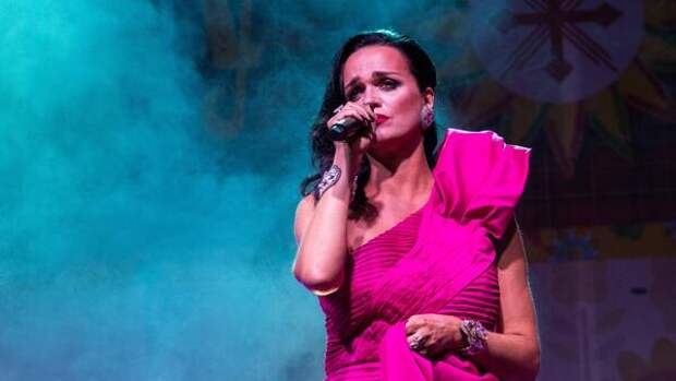 Что случилось с певицей Славой после скандала в Пензе — побрилась и отказалась уходить