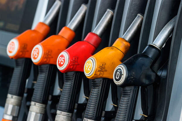 Цены на бензин на Камчатке выросли впервые с начала года