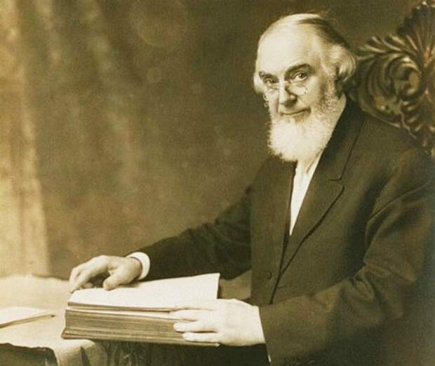 charles_taze_russell_sharp-610x514