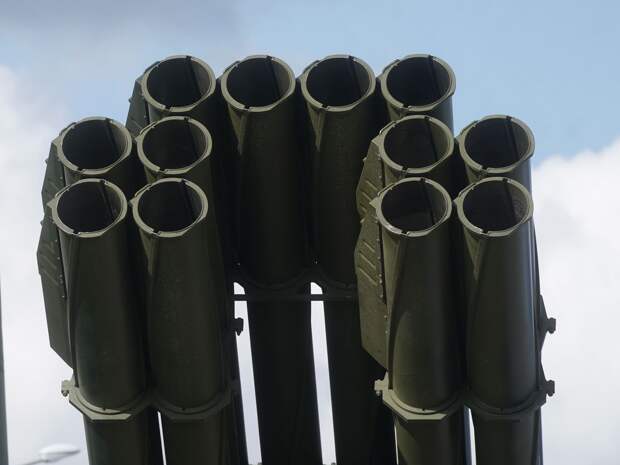 Силы ПВО РФ за три часа уничтожили 38 дронов Украины над регионами России