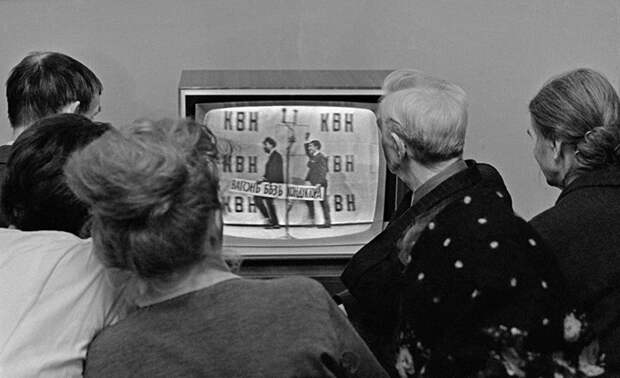 Телевизионные передачи в СССР СССР, быт, юмор