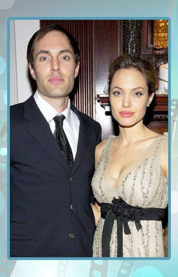 Почему Анджелина Джоли разорвала отношения со своим братом