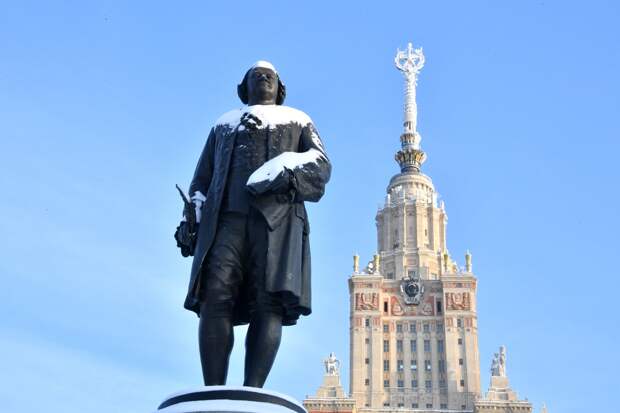 В Москве замерз МГУ