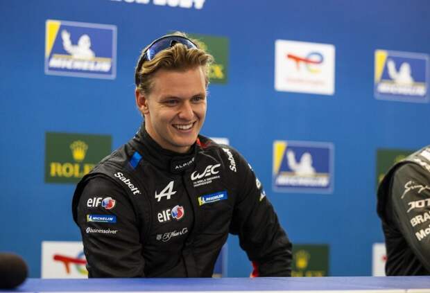 Руководитель команды Cadillac не исключил возвращения Мика Шумахера в Формулу 1