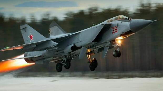 Российский МиГ-31 перехватил самолёт-разведчик США над Тихим океаном
