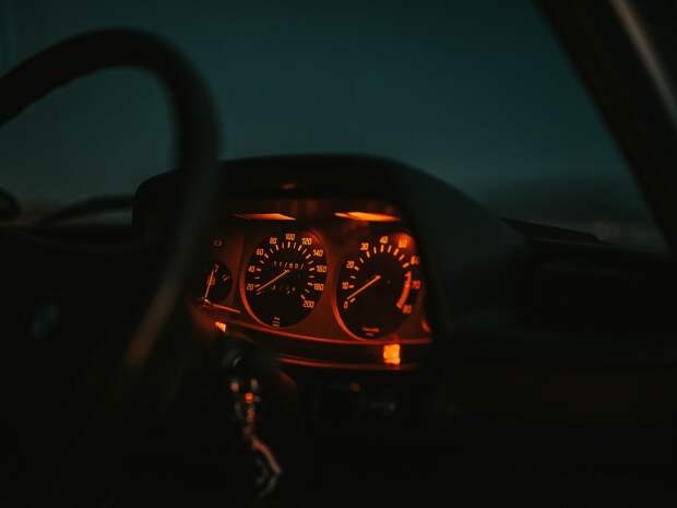 Кузбассовец угнал авто, попал на нем в ДТП и продал