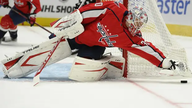 Самсонов признан второй звездой игрового дня в НХЛ