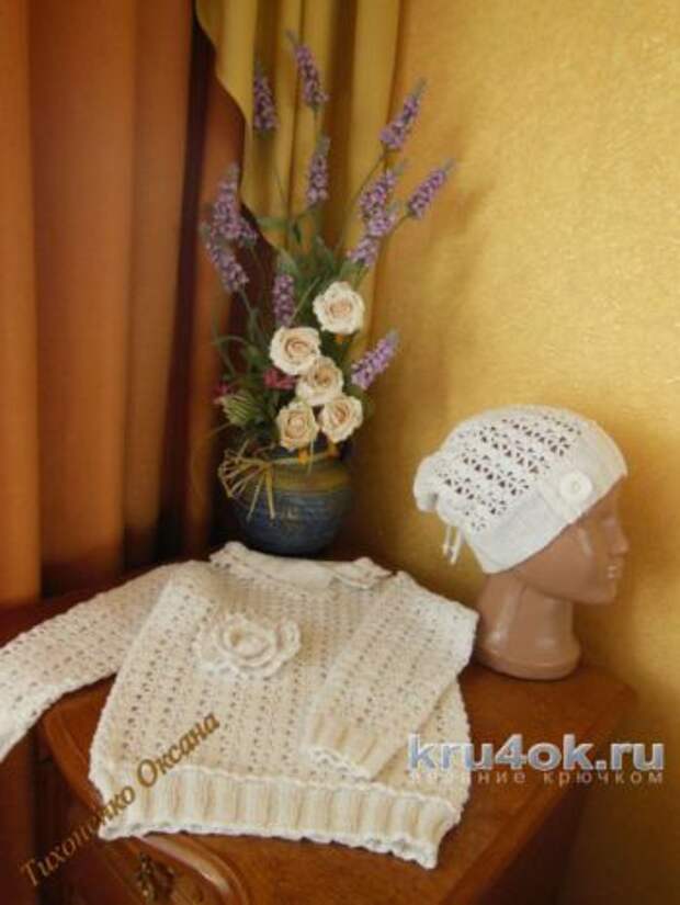 Шапкт для девочки вязанный крючком
