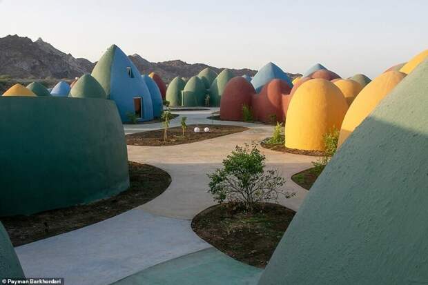 Необычный мультяшный курорт Маджара на иранском острове