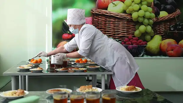 Переменка цен: себестоимость школьных обедов выросла на 18%