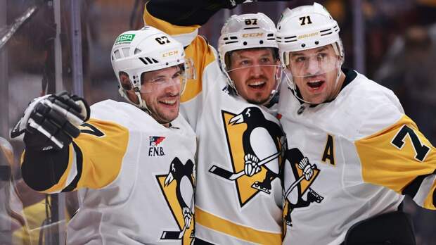 Ассист Малкина и шайба вернувшегося Кросби не спасли «Питтсбург» от поражения «Каролине»