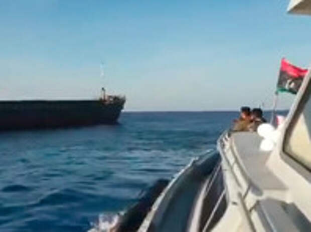 ВМС Ливийской национальной армии (ЛНА) маршала Хилифы Хафтара задержали гражданское судно, экипаж которого состоит из граждан Турции 