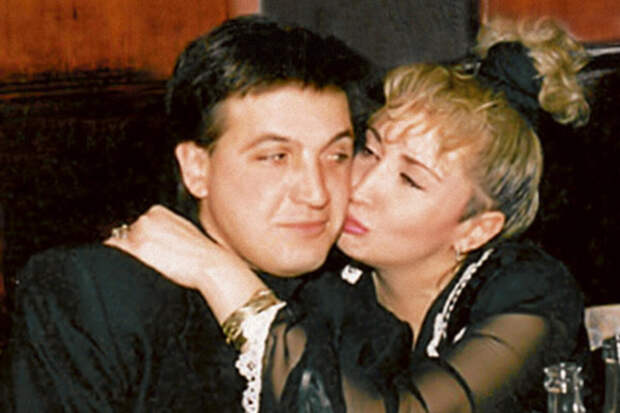 “Кто ты – и кто я!”, – как Ирина Аллегрова в нетрезвом виде измывалась над молодым мужем Игорем Капустой, которого уже нет в живых