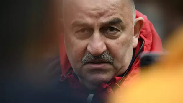 СМИ назвали сумму компенсации, от которой отказался Черчесов