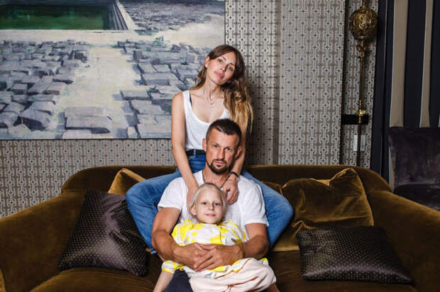 Анна и Сергей Семак и их дочь Таня