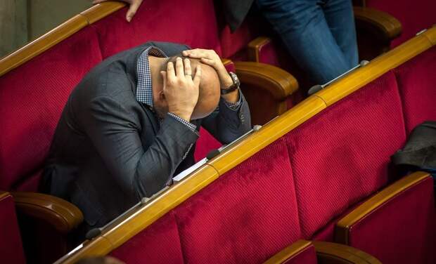 Зеленский решил избавиться от предателей в «Слуге народа»