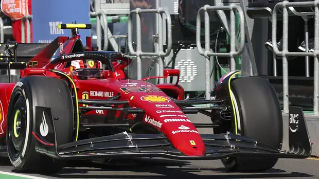 Сайнс стал лучшим в первой практике Гран-при Австралии