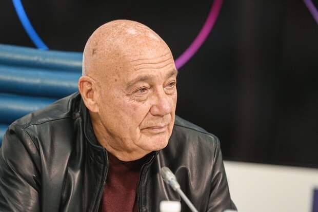 Познер высказался о стоящем за раскруткой скандала с Ефремовым режиссёре Владимир Познер