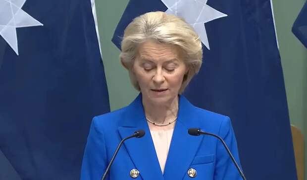 Упорство Урсулы фон дер Ляйен премьер Словакии сравнил с «кораблём самоубийц