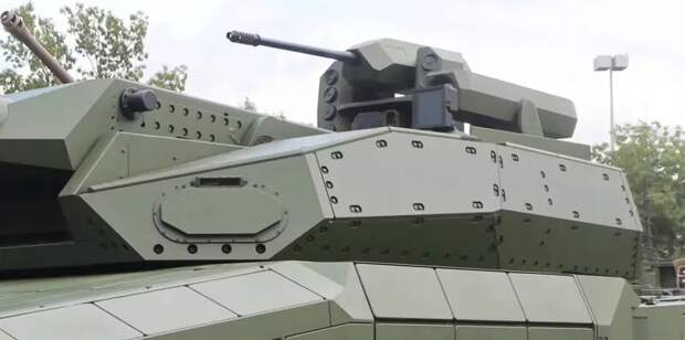 На Парижской выставке Eurosatory 2024 компания KNDS Deutschland (подразделение франко-немецкого конгломерата в Германии) представила новый танк Leopard 2 A-RC 3.-3