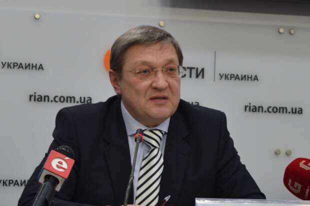 Экс-министр экономики: Украиной управляет Запад, а инструментом является западное финансирование