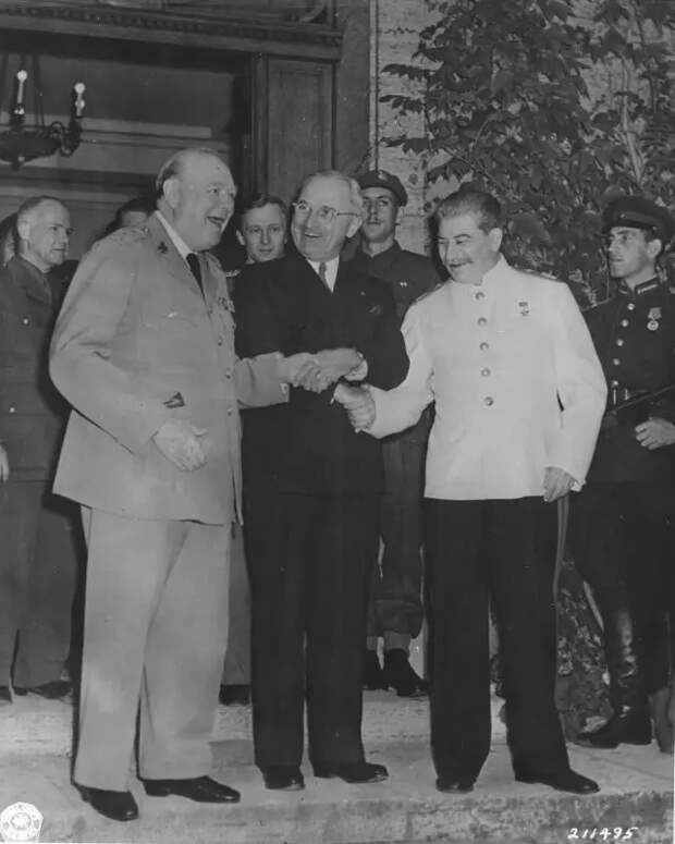 Почему началась холодная война
