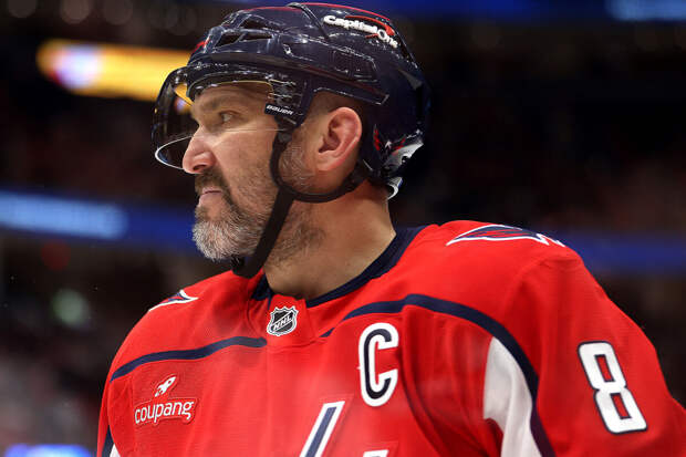 Овечкие еще не принял решение о возможном продлении контракта в НХЛ