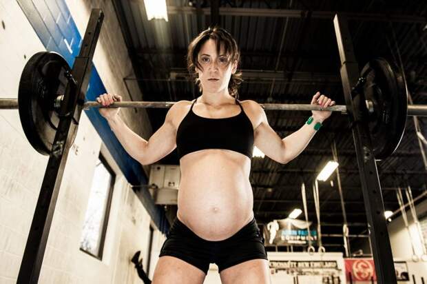 crossfit-mama1-700x466