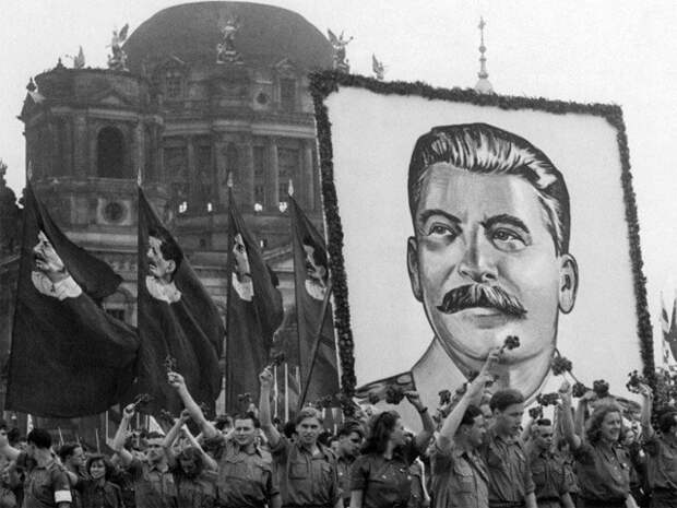 Советская историческая наука в контексте эпохи