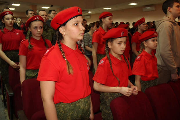 В ДК прошел концерт в поддержку военнослужащих, принимающих участие в СВО