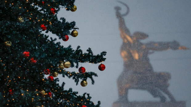 Посетивший Москву японский депутат Судзуки отметил мощь России