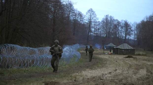 В Польше призвали ввести санкции против РФ из-за кризиса на границе