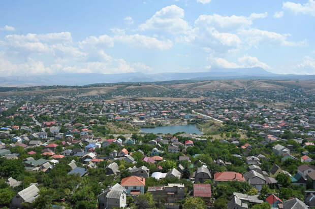 Время есть, но нужно торопиться: отнимут ли у крымчан земельные участки из-за мусора и сорняков