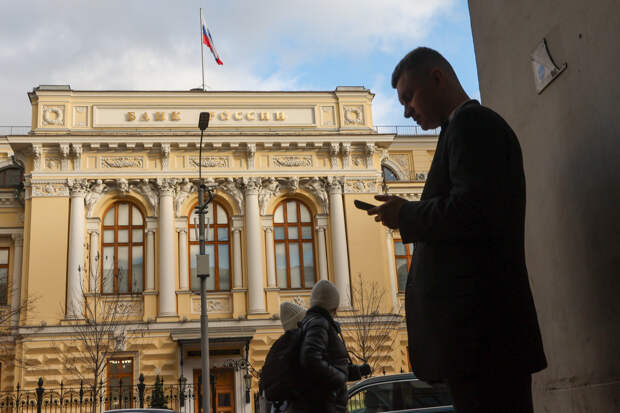 Россиян предупредили о финише в зарплатной гонке