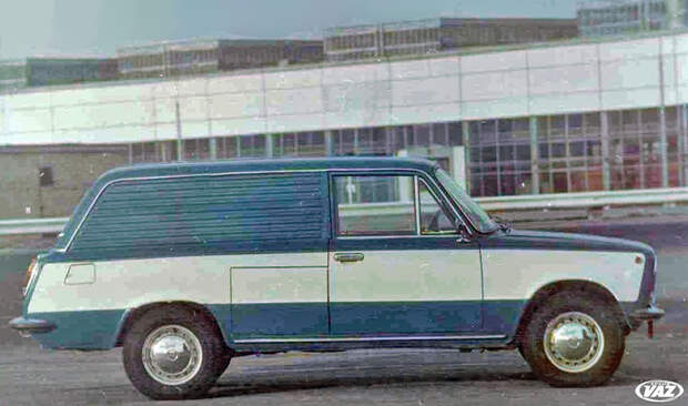 Советский электромобиль ВАЗ-280 1976.jpg