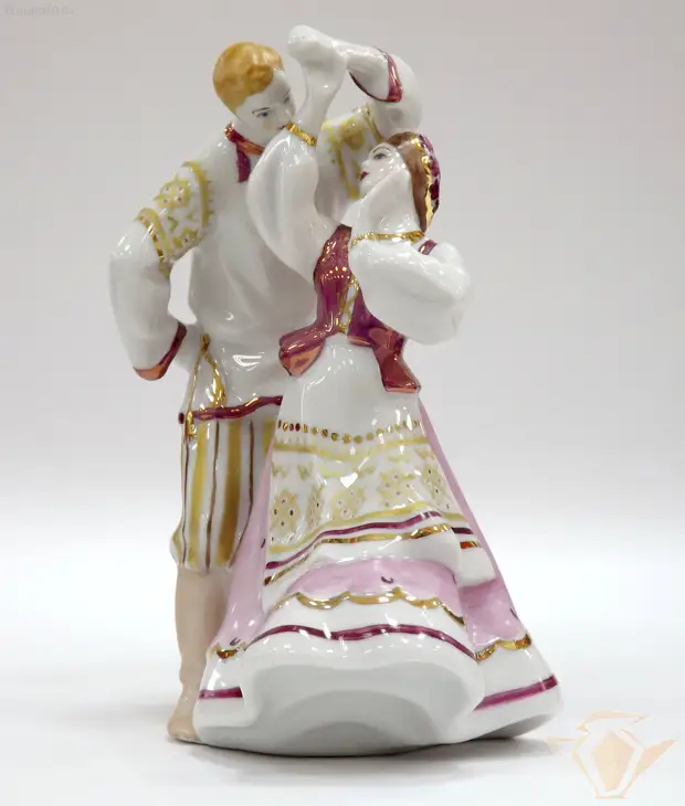 Чем знаменита на весь мир фарфоровая империя семьи Кузнецовых: Дулевский фарфор