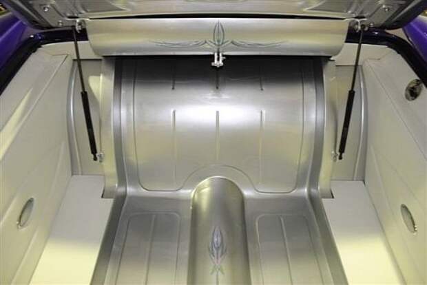 Семейная пара сделала крутой Кадилак (11 фото) Семейная пара сделала крутой Кадилак (11 фото)