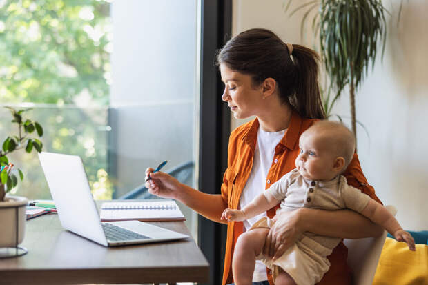 Специалист Гориславцева: ипотека и затраты на ребенка вынуждают прерывать декрет