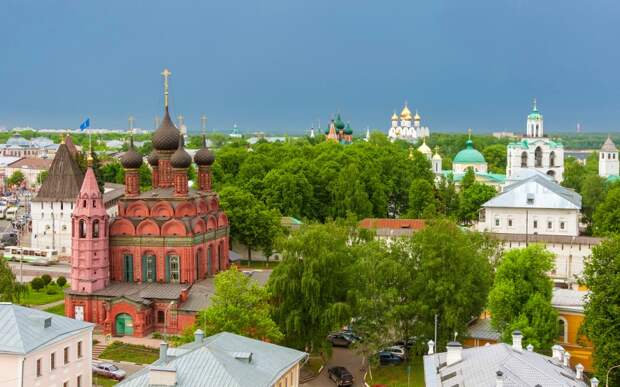 Старинный русский город Ярославль