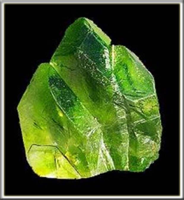 4773400_75775985_large_Peridot_stone_11 (364x396, 109Kb)