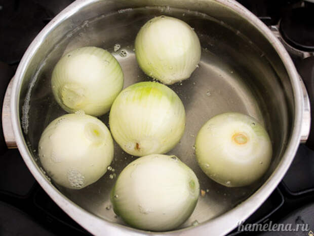 Запеченный лук с мясной начинкой — 1 шаг