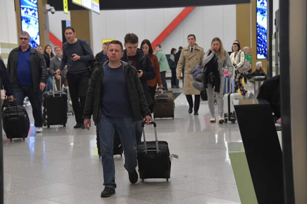 В екатеринбургском аэропорту задержали пассажира, оскорблявшего других
