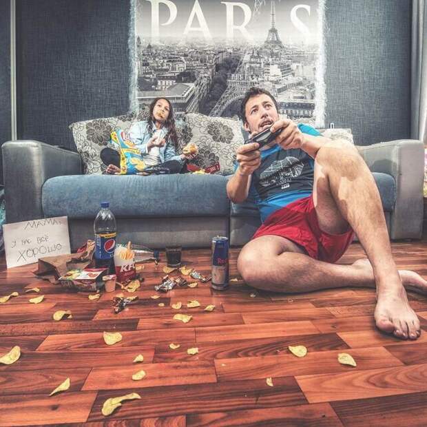 Папа и дочка отправляли самый лучший фотоотчет для мамы в командировке