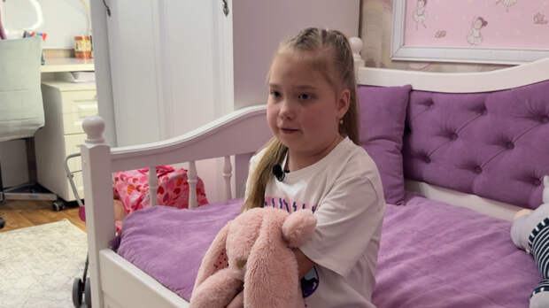 На Пятом канале акция «День добрых дел» для 11-летней Карины