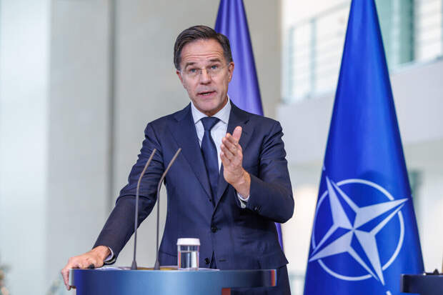 Newsweek: НАТО надо научиться реагировать на гибридные атаки