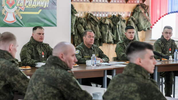 Путин установил новую штатную численность Вооруженных сил России